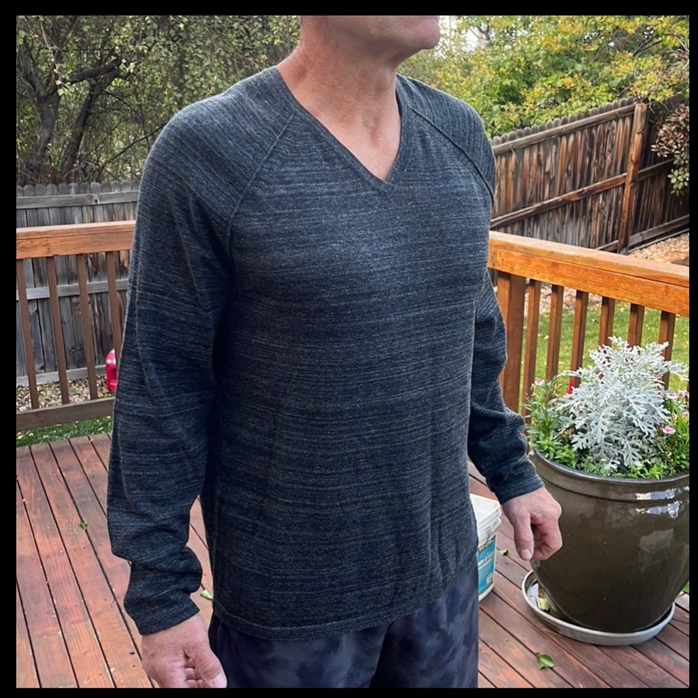 NWT- Men’s Sweater